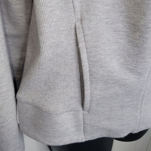 H by Halston crop moto gray jacket size 12 - Picture 4 of 9